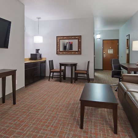 Best Western Plus Fredericksburg Bagian luar foto