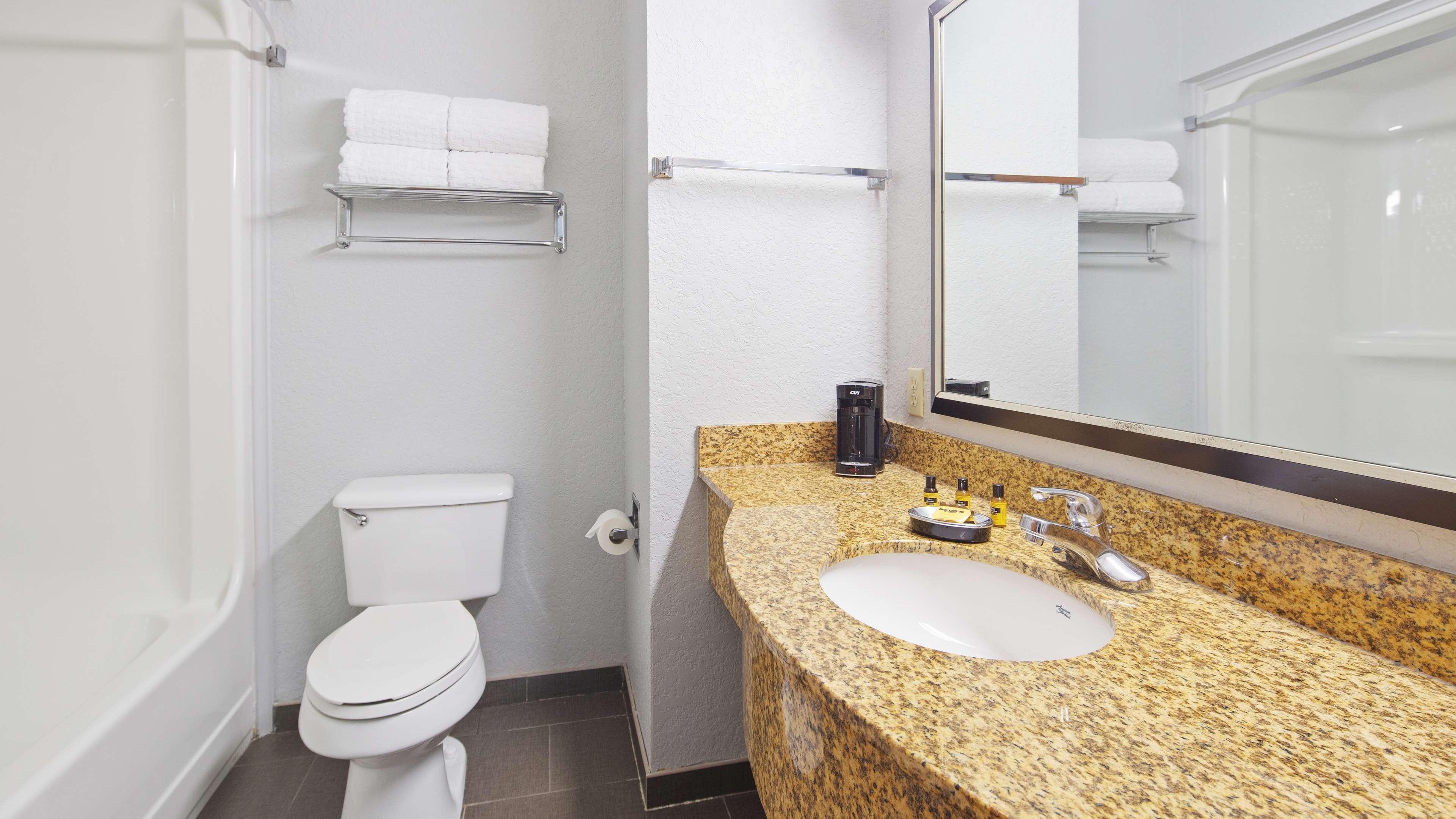 Best Western Plus Fredericksburg Bagian luar foto
