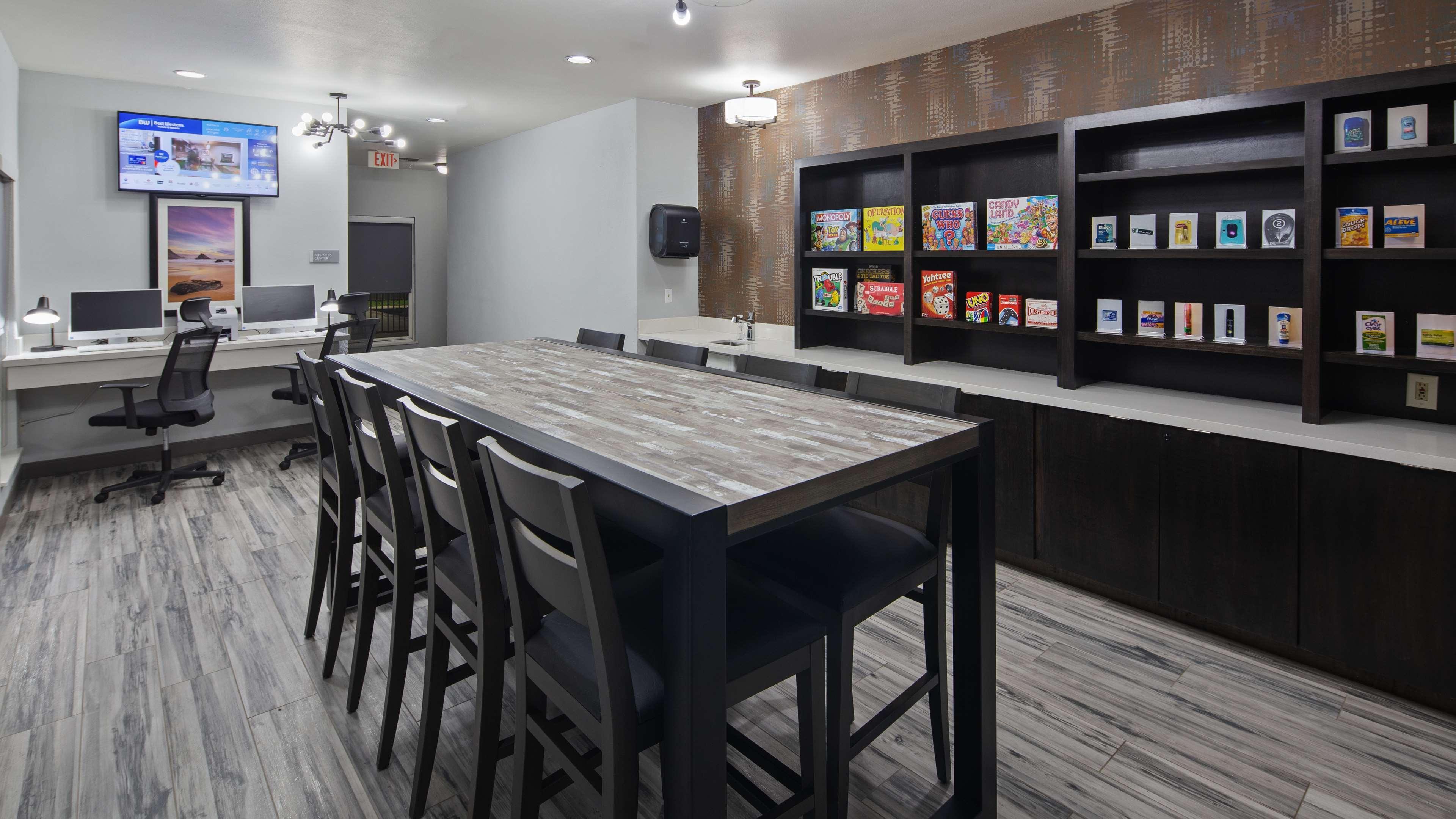Best Western Plus Fredericksburg Bagian luar foto