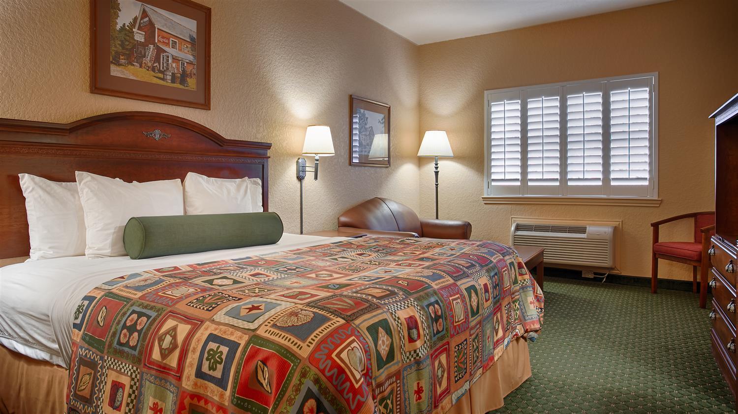 Best Western Plus Fredericksburg Bagian luar foto