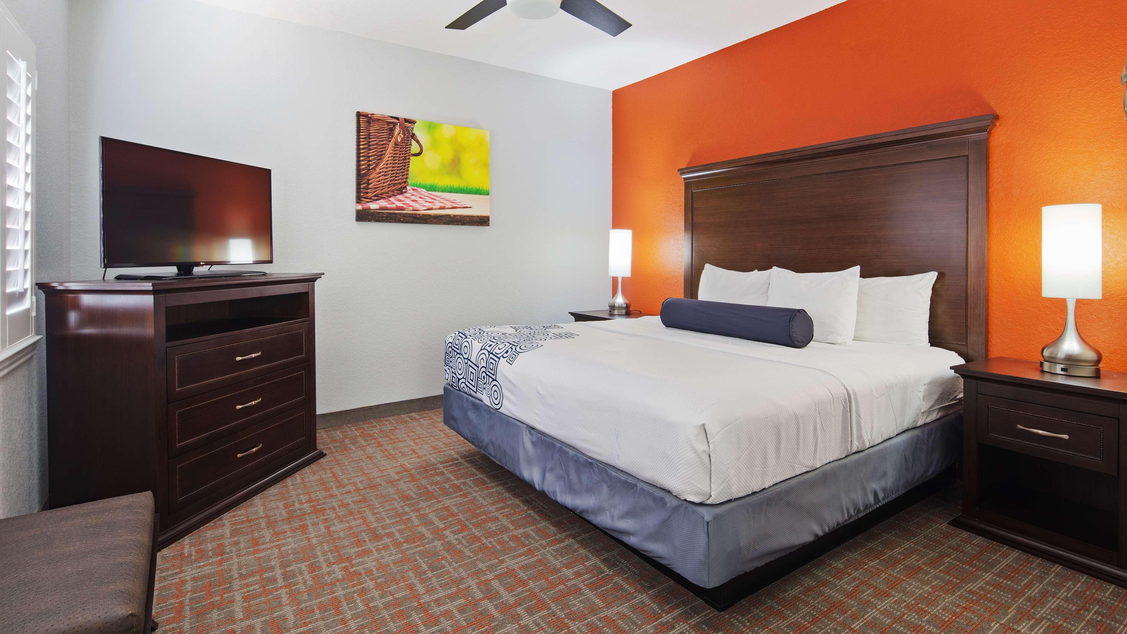 Best Western Plus Fredericksburg Bagian luar foto