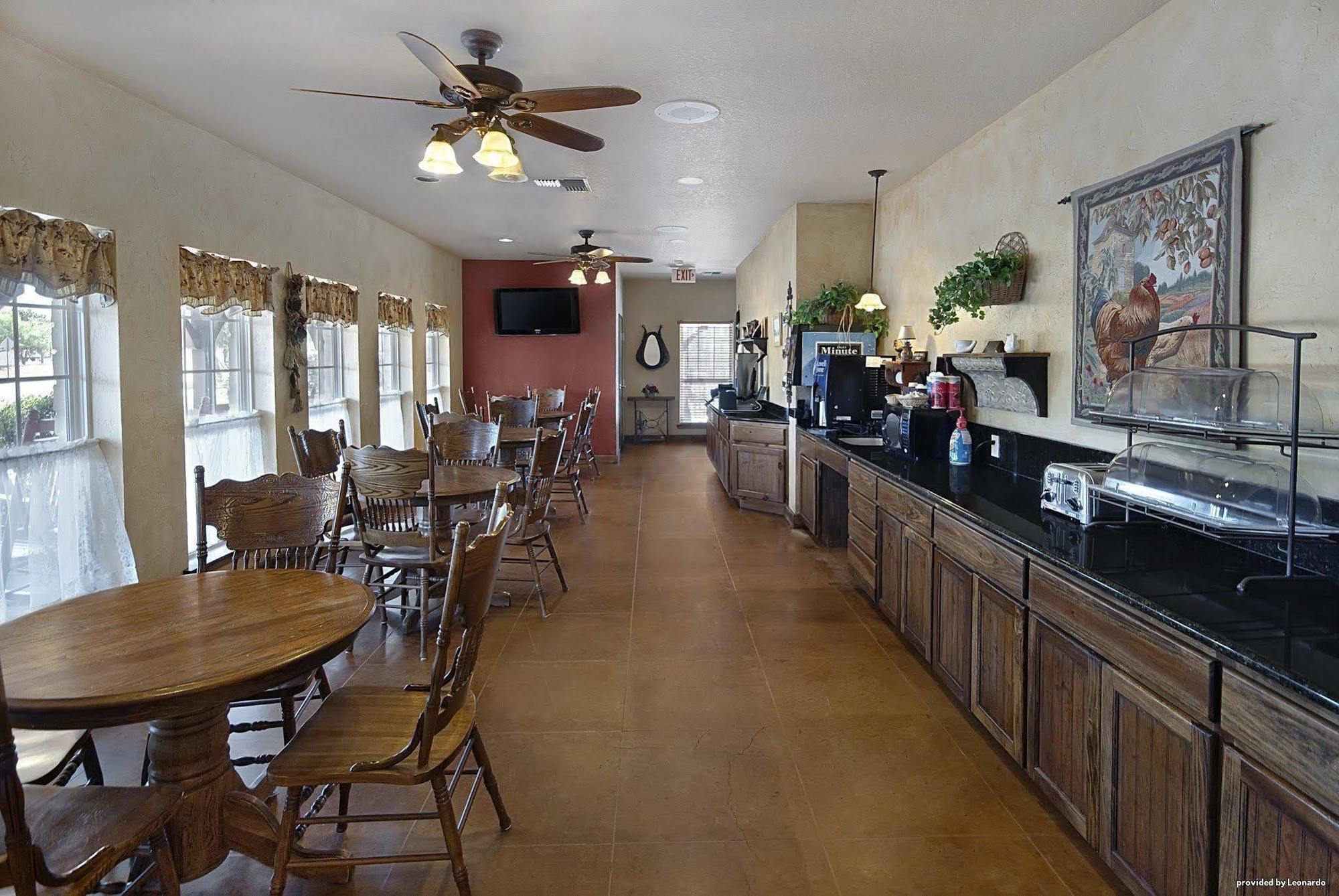 Best Western Plus Fredericksburg Bagian luar foto