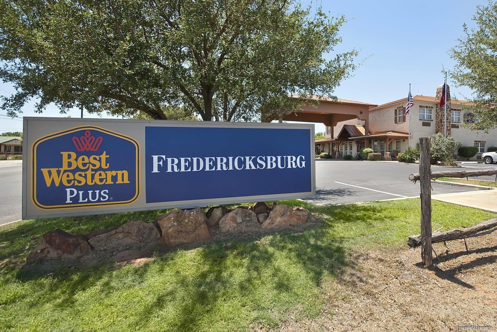 Best Western Plus Fredericksburg Bagian luar foto